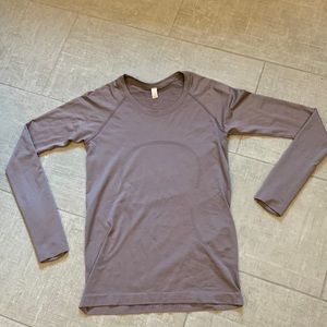 Lululemon long sleeved purple/grey shirt